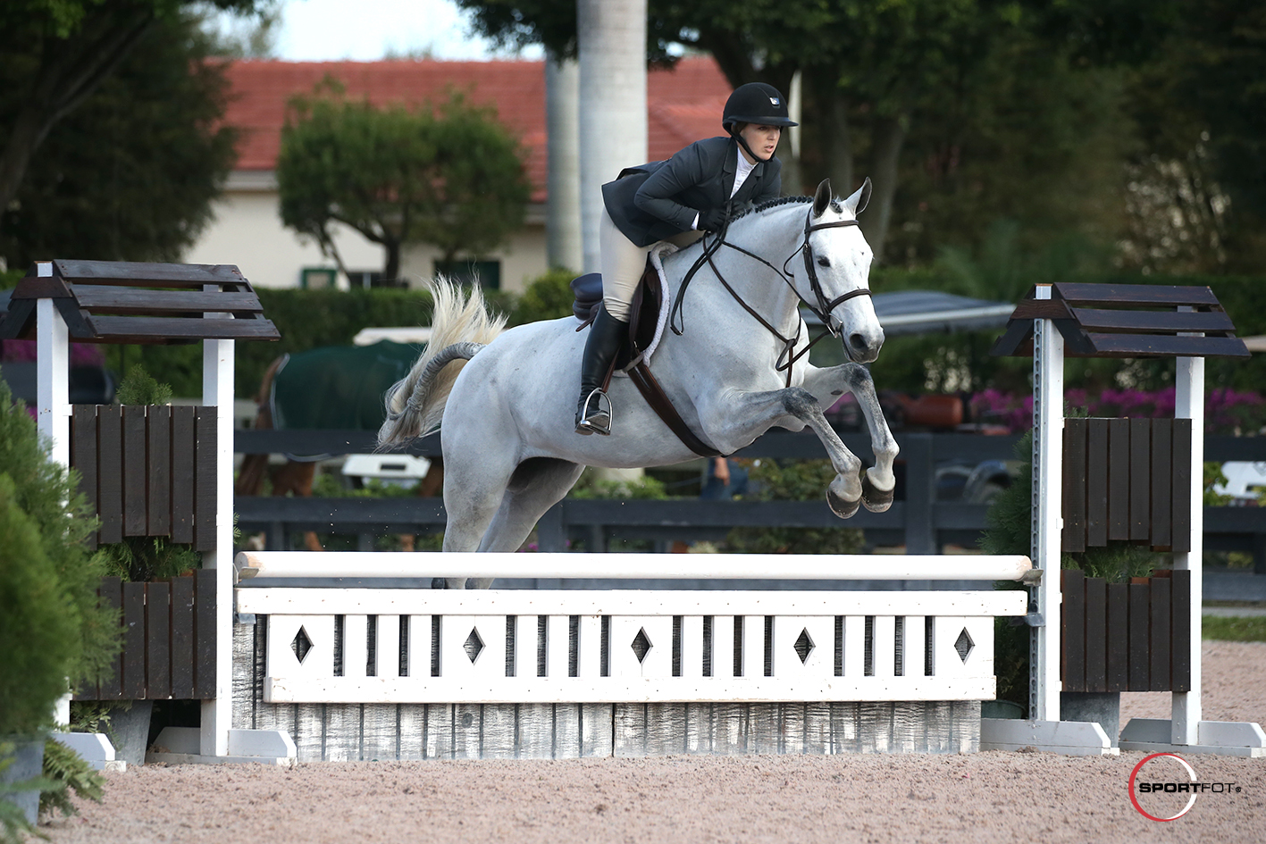 Tracey Gorin-Byrne and Lalique 311_3535 Sportfot