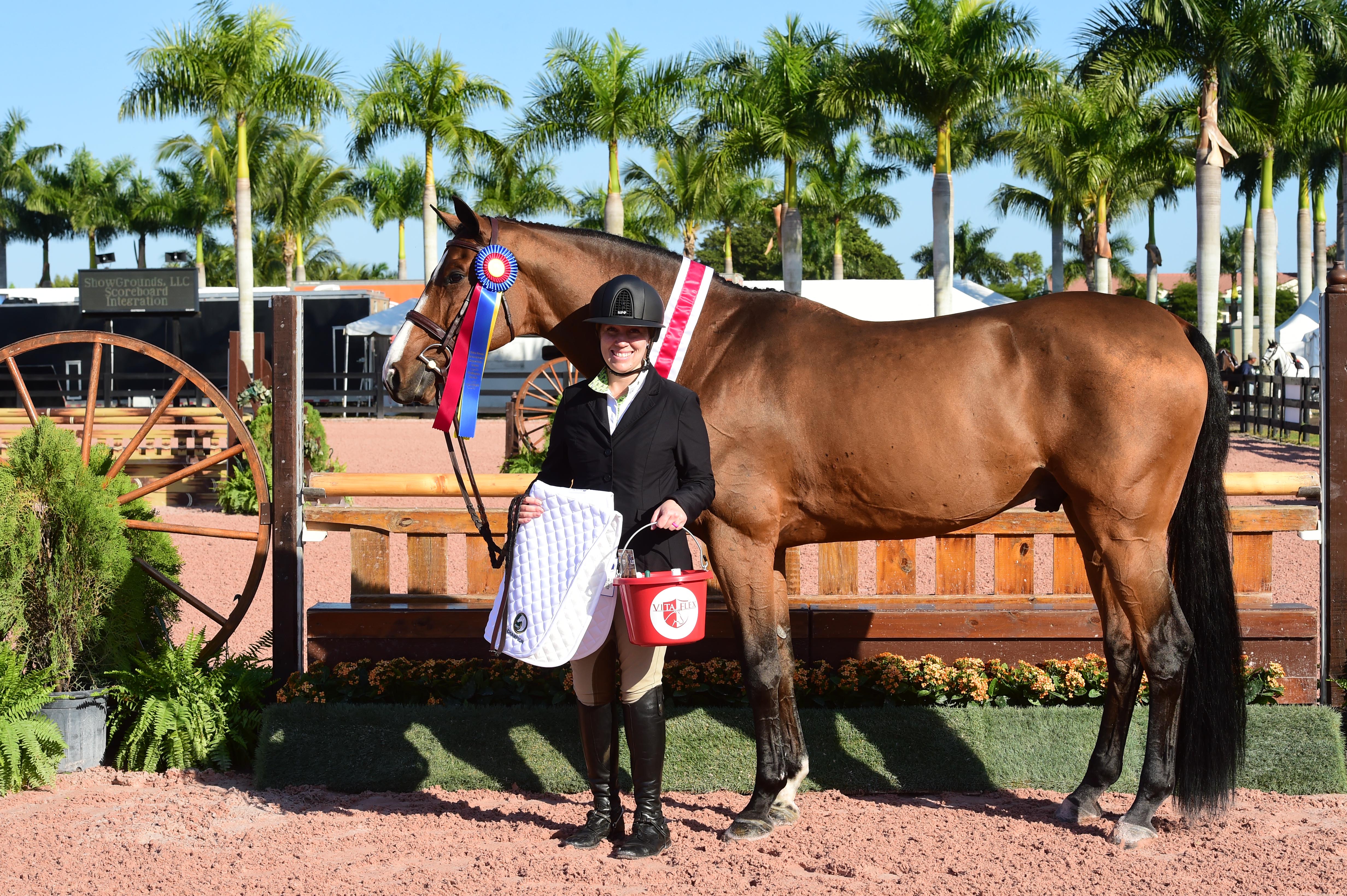 Holiday & Horse Vita Flex_Tracy Scheriff-Muser_Champion copy