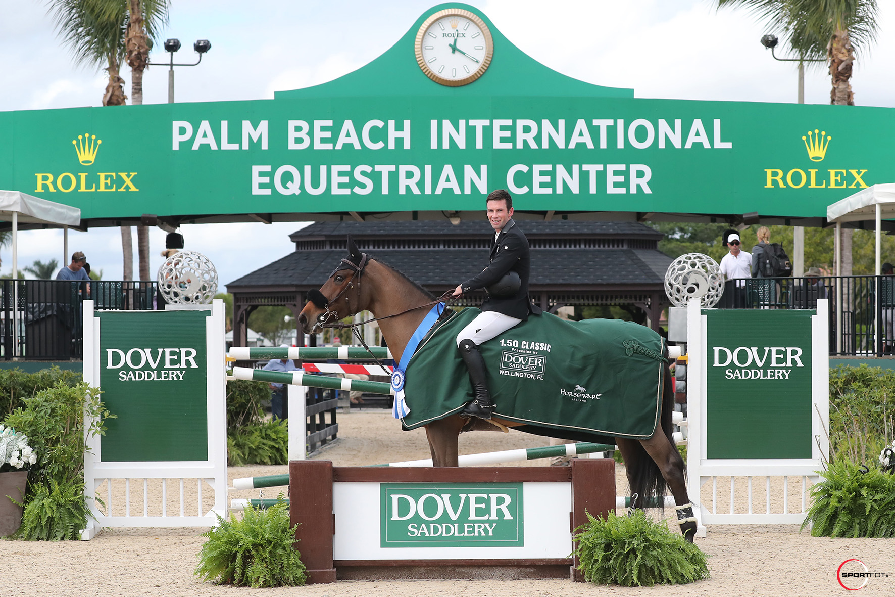 Simon McCarthy and Gotcha Get the $37,000 Dover Saddlery 1.50m Classic ...